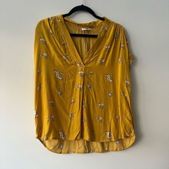 GAP Womens Short Sleeves V-Neck High Low Hem Floral Yellow Blouse Size Large - Picture 3 of 10